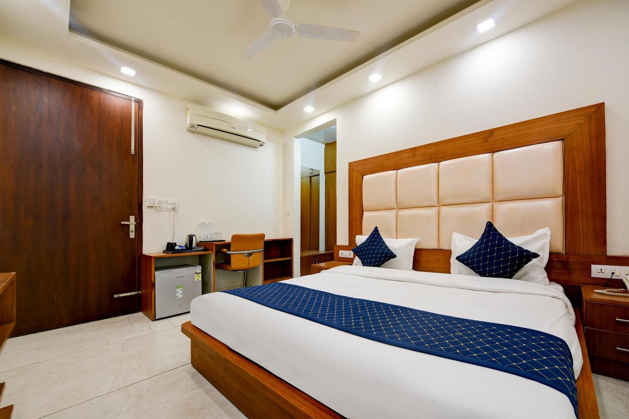 Hotel Leaf 9 Boutique, Near Golf Course Road And Galleria Market Gurgaon Exterior foto
