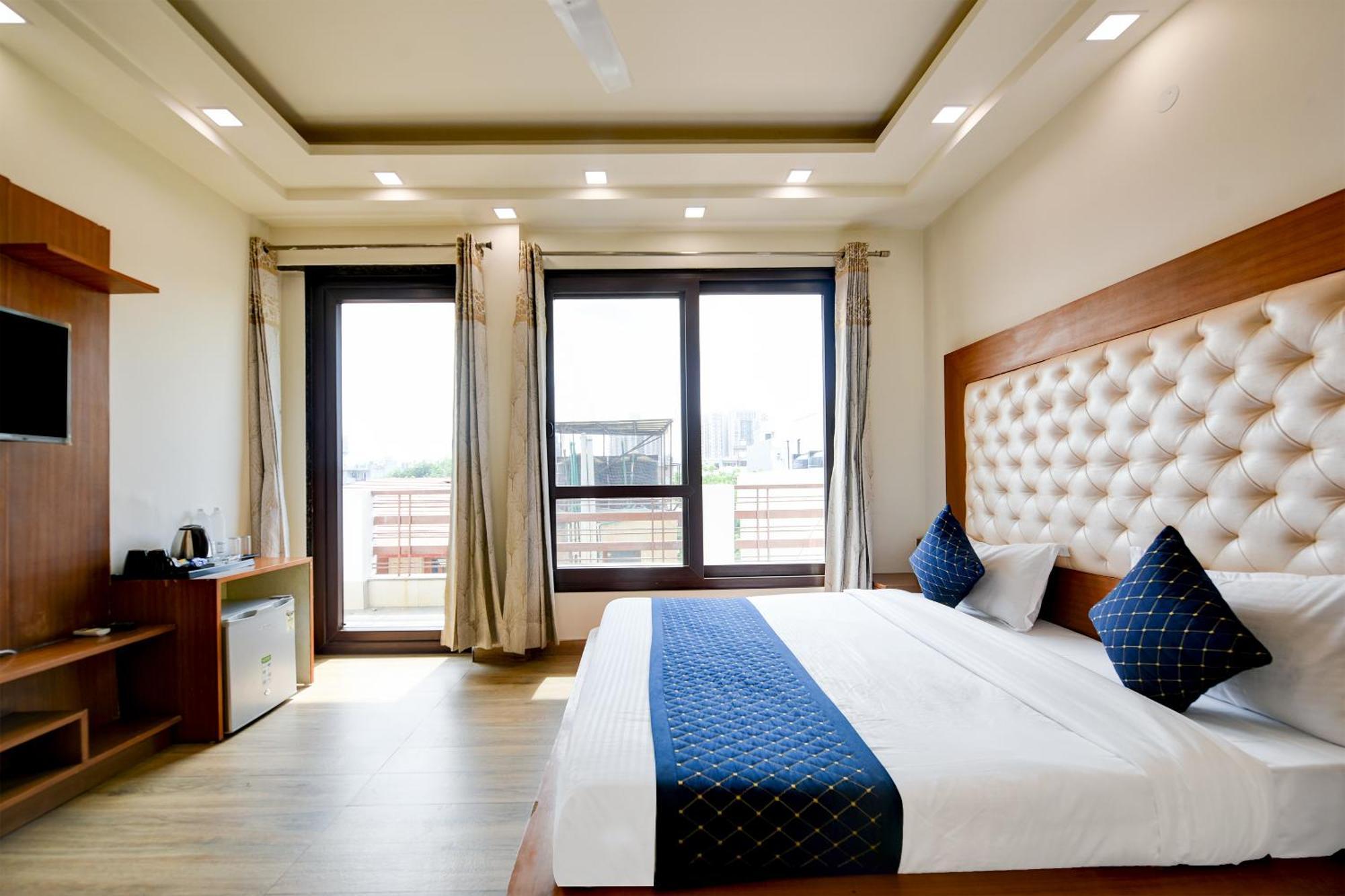Hotel Leaf 9 Boutique, Near Golf Course Road And Galleria Market Gurgaon Exterior foto